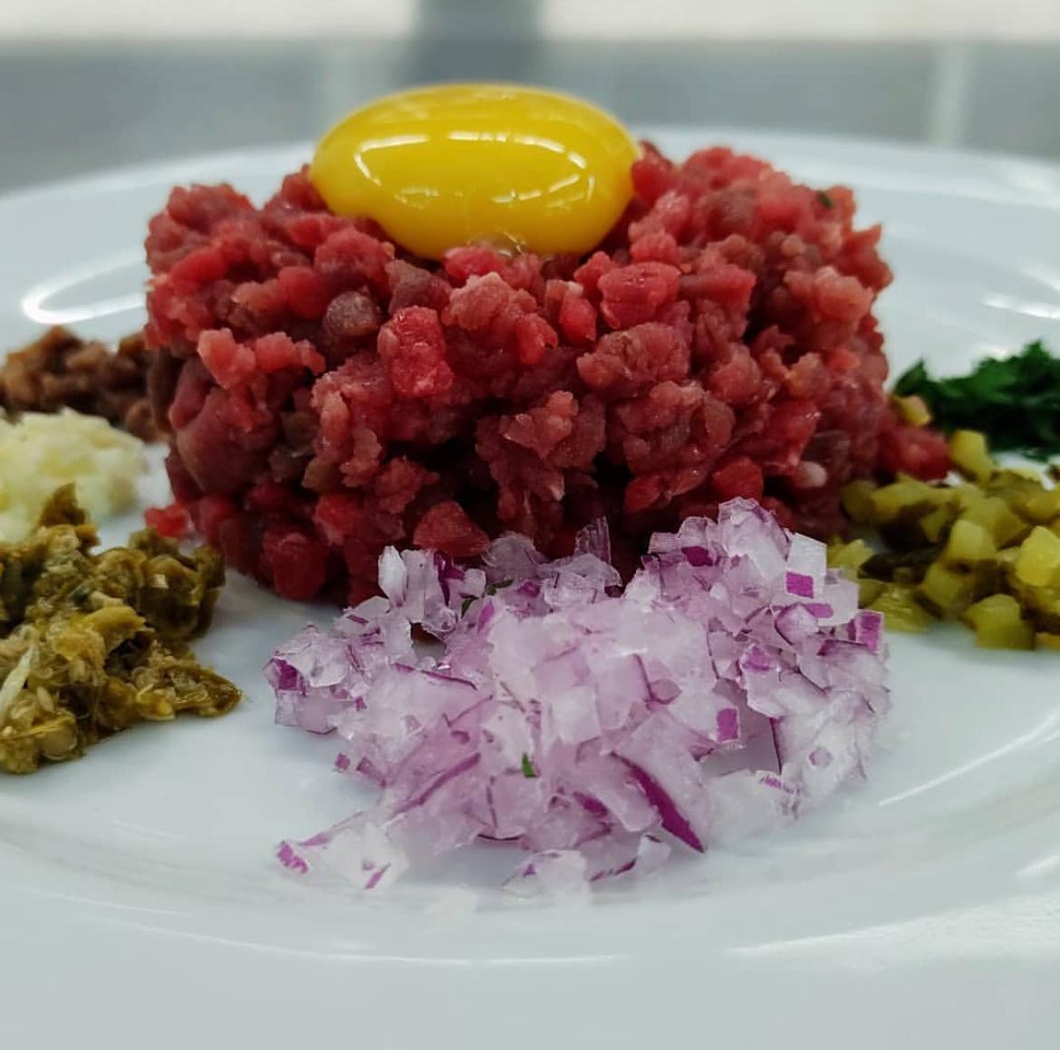 Steak tartare clássico